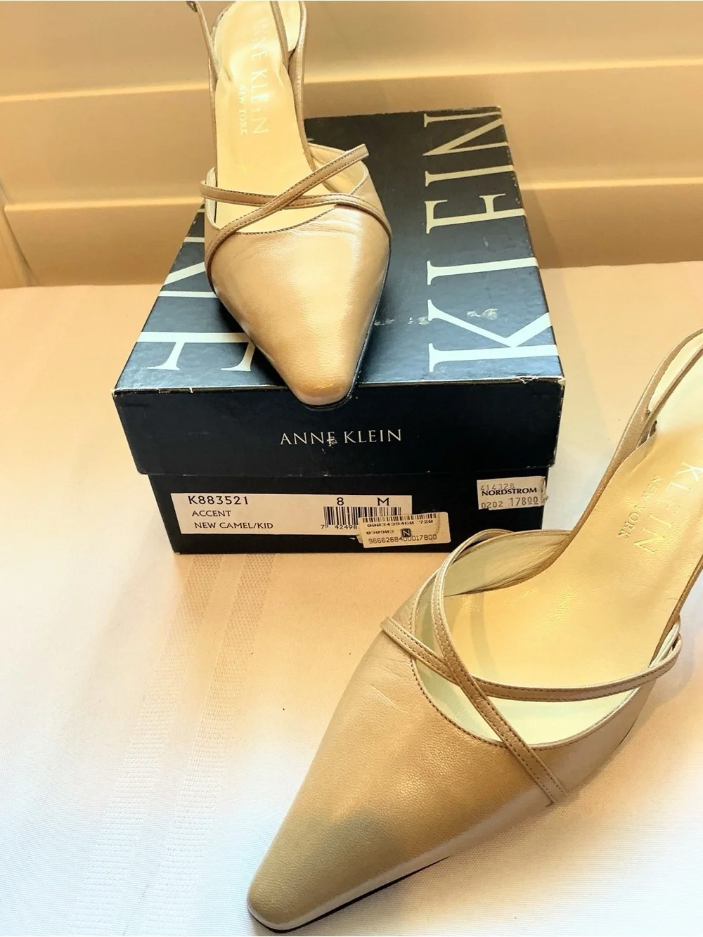 Vintage Anne Klein Pointed-toe Slingback Heels Tan Leather made in Italy size 8M